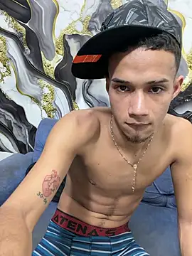 friends lust latin online show from August 2026 09:22:02 PM