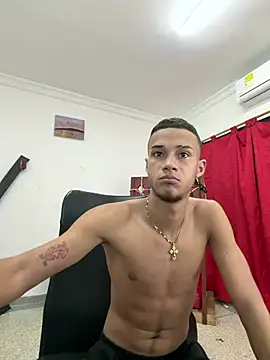 friends lust latin online show from June 2026 07:02:01 PM