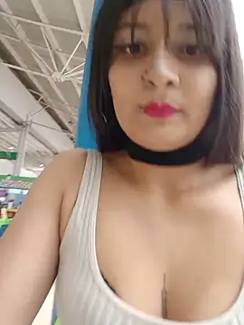 Snapshot of Alejandra_alson chatting on May 2026 06:06:01 PM Alejandra alson online show from May 2026 06:06:01 PM