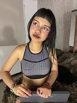 AntonellaCooper Pink online show from May 2026 08:13:01 AM