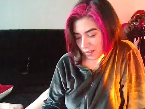 madamepiaceri online show from May 2026 08:35:01 PM