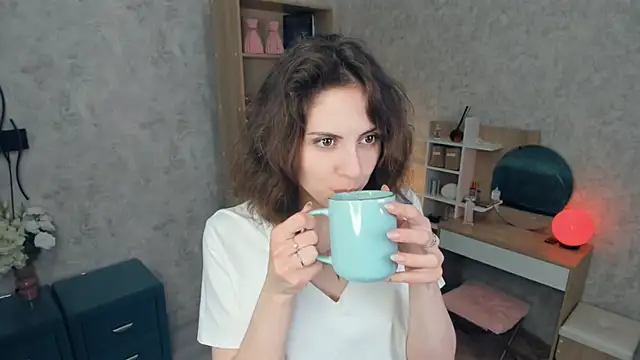 Kimasichka online show from May 2026 06:19:01 AM