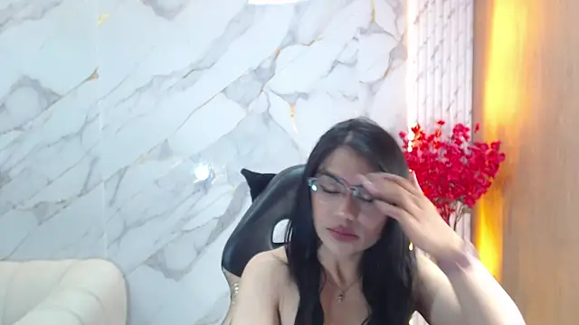 Snapshot of Jade_tf chatting on May 2026 01:09:01 PM Jade tf online show from May 2026 01:09:01 PM