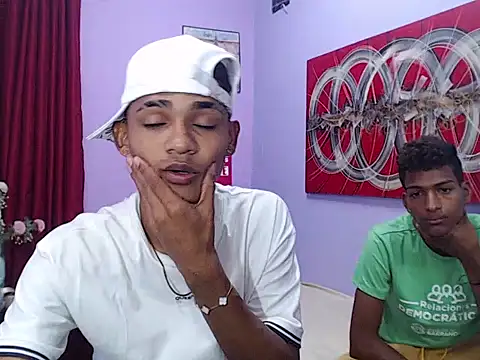 Snapshot of black_twinks chatting on May 2026 04:10:02 AM black twinks online show from May 2026 04:10:02 AM