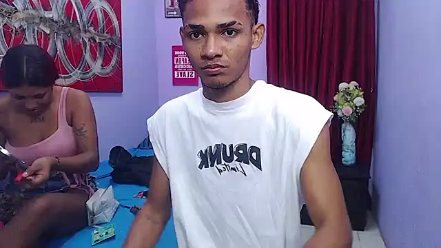 Snapshot of black_twinks chatting on June 2026 02:44:01 AM black twinks online show from June 2026 02:44:01 AM