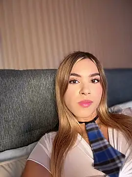 Natalia  vidal online show from July 2026 10:17:01 PM