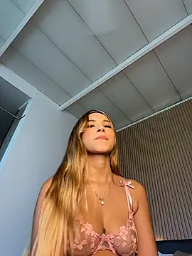 Natalia  vidal online show from June 2026 08:21:02 PM