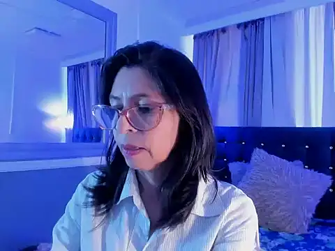 Snapshot of lena_gray chatting on June 2026 01:49:01 PM lena gray online show from June 2026 01:49:01 PM