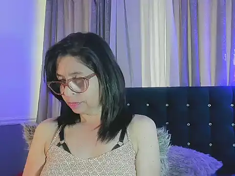 Snapshot of lena_gray chatting on May 2026 01:36:01 PM lena gray online show from May 2026 01:36:01 PM