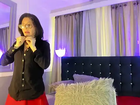 Snapshot of lena_gray chatting on May 2026 01:31:02 PM lena gray online show from May 2026 01:31:02 PM