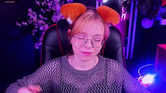 FoxxyyPolly online show from June 2026 05:29:02 AM