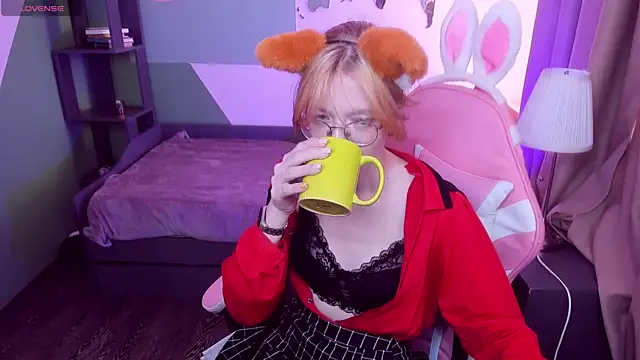 FoxxyyPolly online show from June 2026 05:38:02 AM
