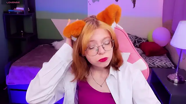 FoxxyyPolly online show from June 2026 05:41:02 AM