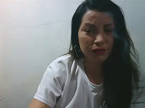 Brun3tt3n online show from February 2025 05:55:01 PM