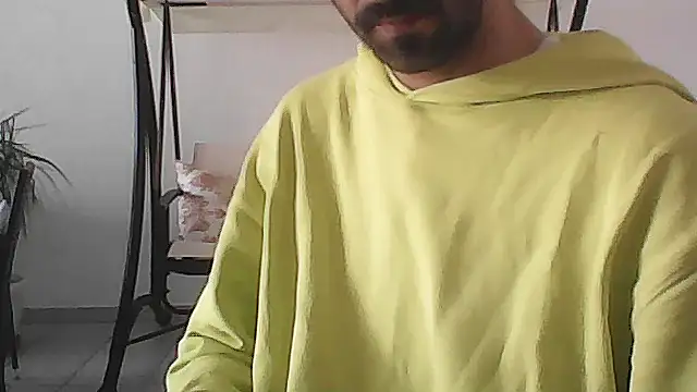 Snapshot of unodiloro chatting on May 2026 06:42:01 AM unodiloro online show from May 2026 06:42:01 AM