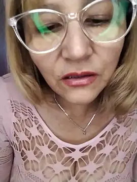 vitaminafranccesca online show from May 2026 07:31:01 PM