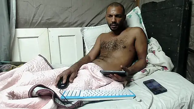 Snapshot of Camodick chatting on May 2026 12:03:02 AM Camodick online show from May 2026 12:03:02 AM