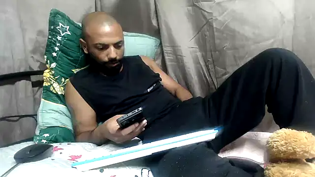 Camodick online show from April 2026 07:58:02 PM