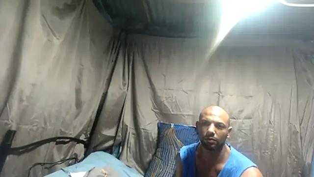 Snapshot of Camodick chatting on April 2026 02:47:02 PM Camodick online show from April 2026 02:47:02 PM