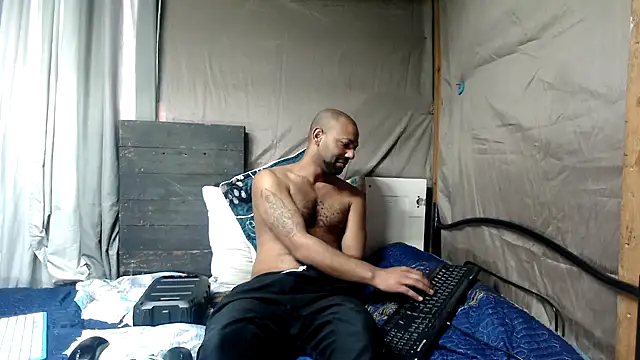 Snapshot of Camodick chatting on July 2026 11:06:01 AM Camodick online show from July 2026 11:06:01 AM