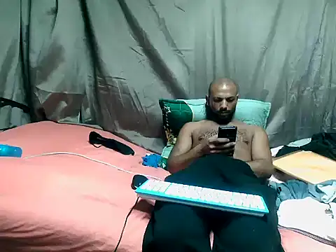 Camodick online show from April 2026 02:10:01 PM