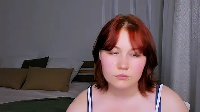 MiaLacrice online show from May 2026 11:31:02 AM