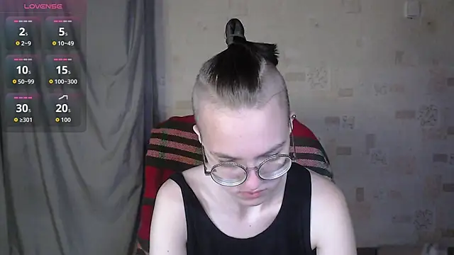 Alessa Kiss online show from June 2026 10:09:01 AM