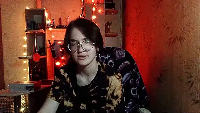 Alessa Kiss online show from May 2026 06:04:01 PM