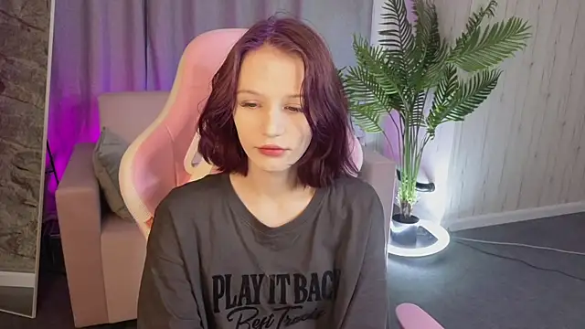 AliceJohansone online show from May 2026 01:33:01 AM