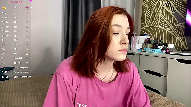 EwaDerobertis online show from June 2026 02:33:02 PM