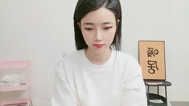 woxiangjinjin030 online show from May 2026 07:37:02 AM