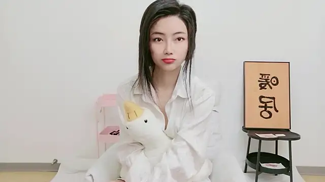woxiangjinjin030 online show from May 2026 06:37:02 AM
