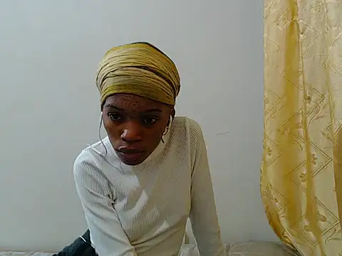 Snapshot of PetiteBarbie_05 chatting on June 2026 09:01:02 PM PetiteBarbie 05 online show from June 2026 09:01:02 PM