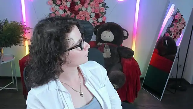 AureliaGleam online show from May 2026 09:34:02 AM