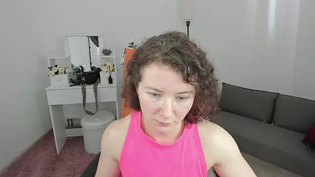 Snapshot of AureliaGleam chatting on July 2026 07:37:02 AM AureliaGleam online show from July 2026 07:37:02 AM
