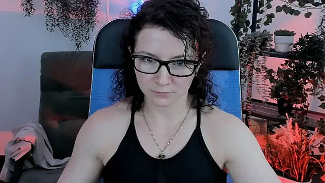 Snapshot of AureliaGleam chatting on May 2026 07:27:02 AM AureliaGleam online show from May 2026 07:27:02 AM
