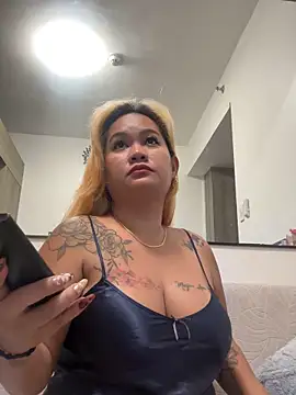 Snapshot of queenmia__ph chatting on May 2026 07:11:01 PM queenmia ph online show from May 2026 07:11:01 PM