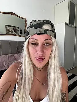 jazzsugarr online show from May 2026 04:13:02 PM