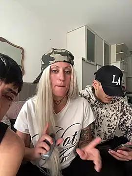 jazzsugarr online show from May 2026 05:46:01 PM