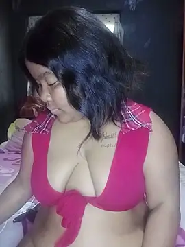 Snapshot of ChubbyMidgetxxx19 chatting on June 2026 09:03:02 AM ChubbyMidgetxxx19 online show from June 2026 09:03:02 AM