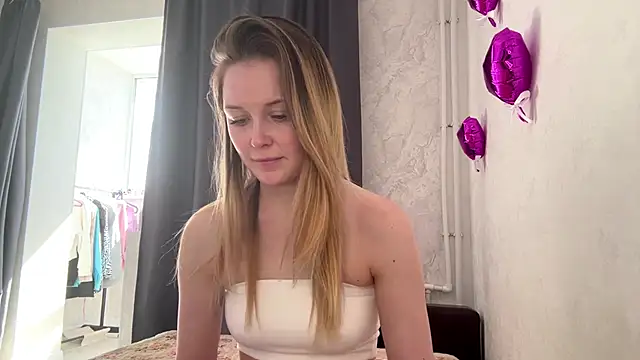 Snapshot of MarryMurietto chatting on May 2026 11:19:01 AM MarryMurietto online show from May 2026 11:19:01 AM