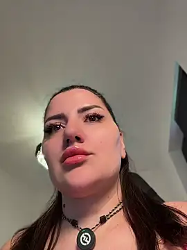 SophiePale online show from May 2026 02:36:01 PM