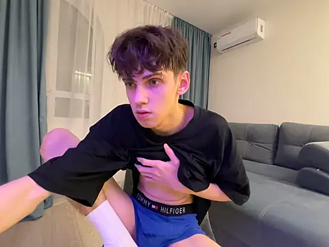 Ryann Desire online show from July 2026 04:48:02 PM