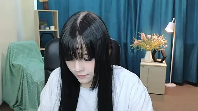 MelaineCore online show from May 2026 05:42:01 AM