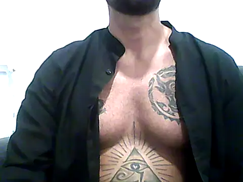 Alessandromagno8 online show from May 2026 07:28:02 PM