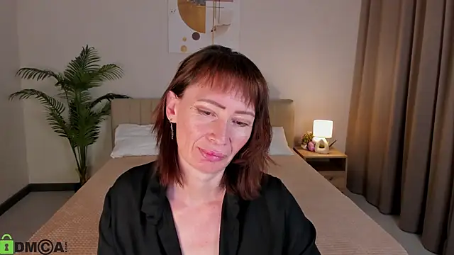 gracekellyyy online show from May 2026 04:00:02 AM