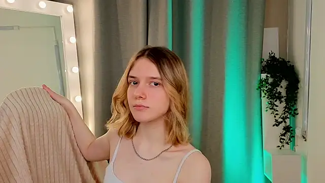 MilanaRayy online show from May 2026 08:14:01 AM