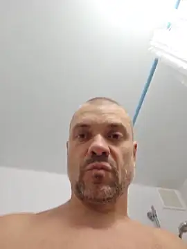 DaddyMarlboro online show from June 2026 08:10:02 PM