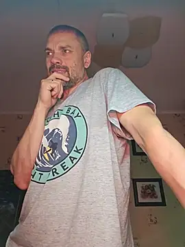 DaddyMarlboro online show from June 2026 07:35:01 PM