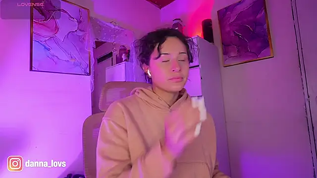 DannaaLovs online show from May 2026 11:16:01 AM